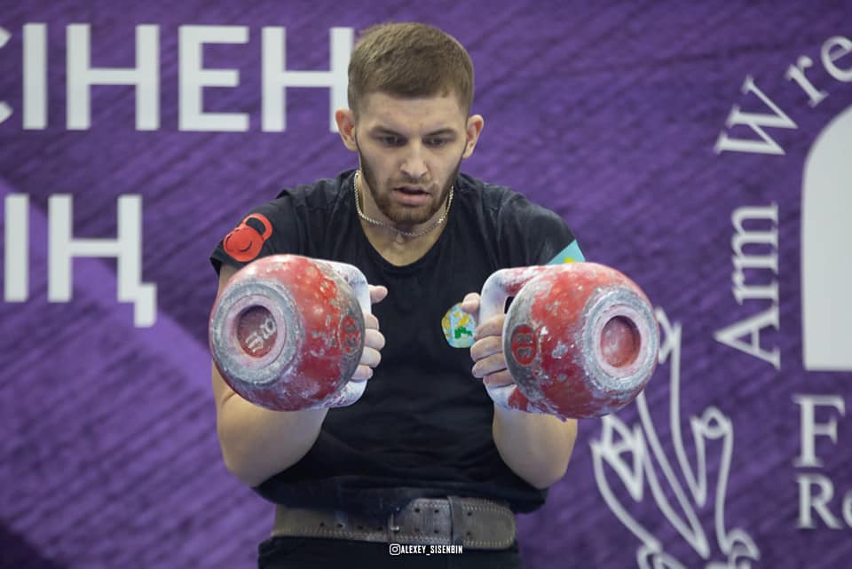 Золото и бронзу завоевали наши гиревики на Чемпионате страны 