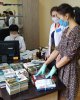 Книги от СКГУ им. М. Козыбаева для детей медработников