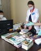 Книги от СКГУ им. М. Козыбаева для детей медработников