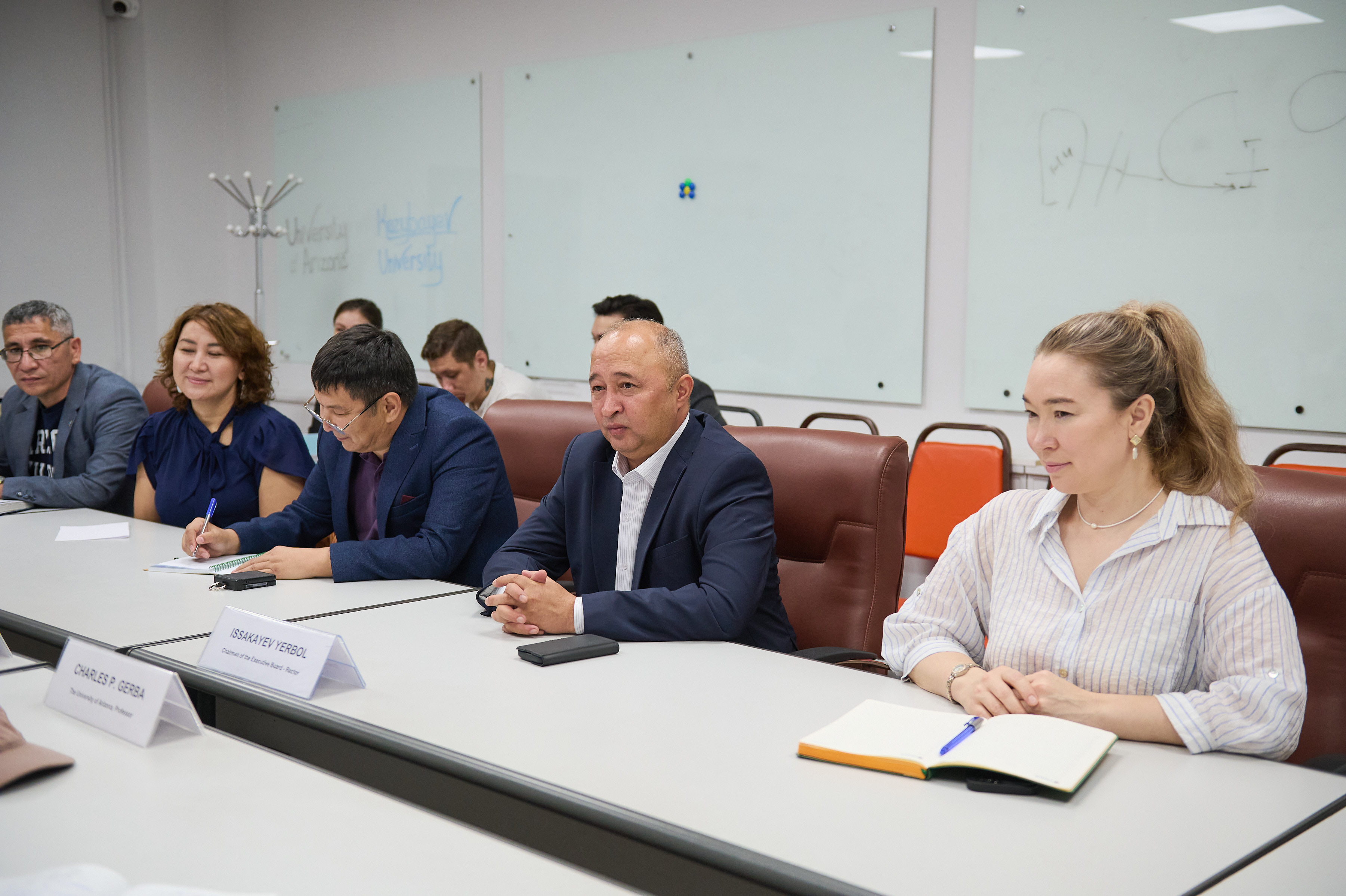 Научное партнерство с Университетом Аризоны выходит на новый уровень