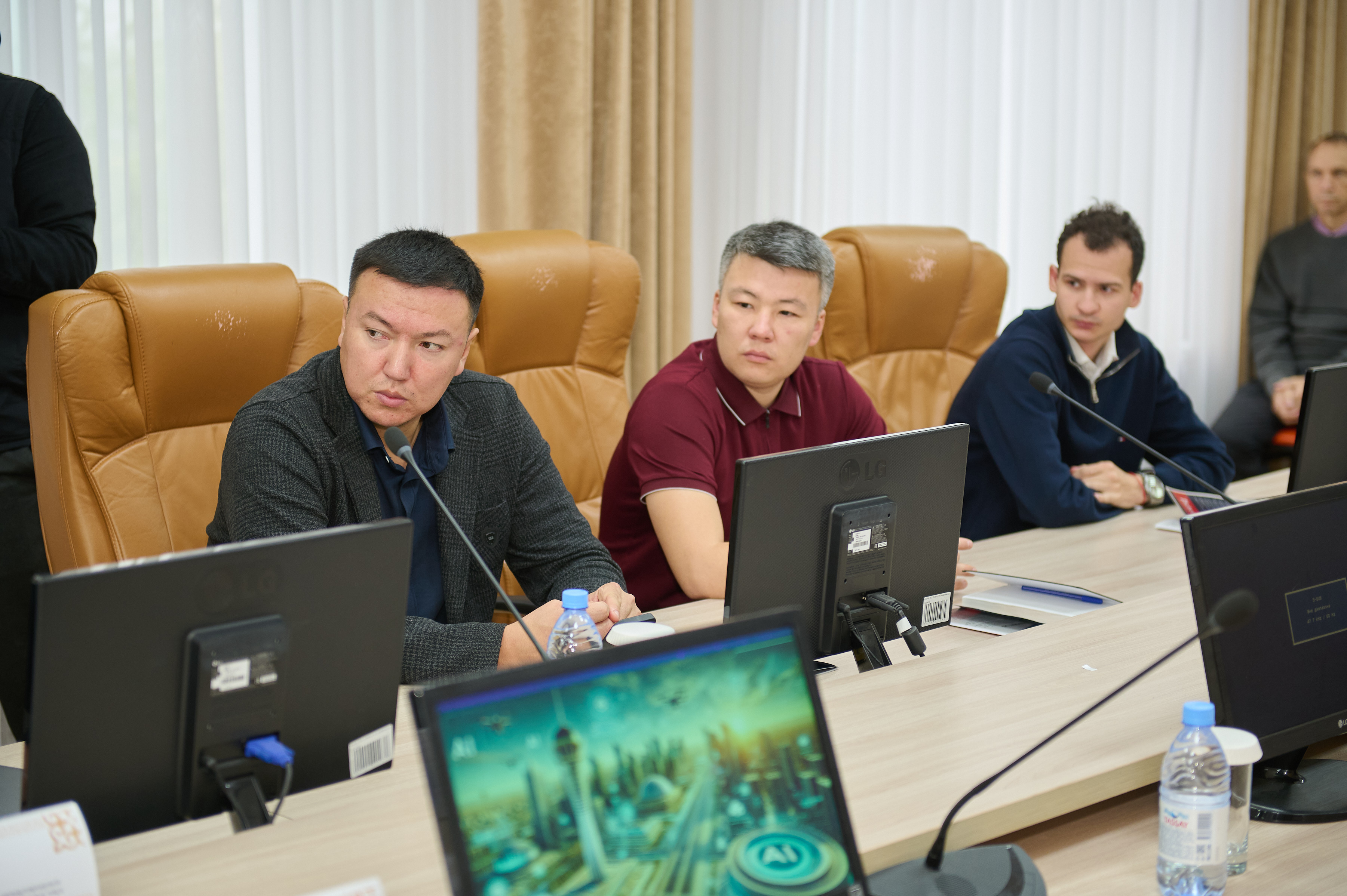 Аризона университеті делегациясының Қозыбаев университетіндегі бір апталық сапары нәтижелі болды