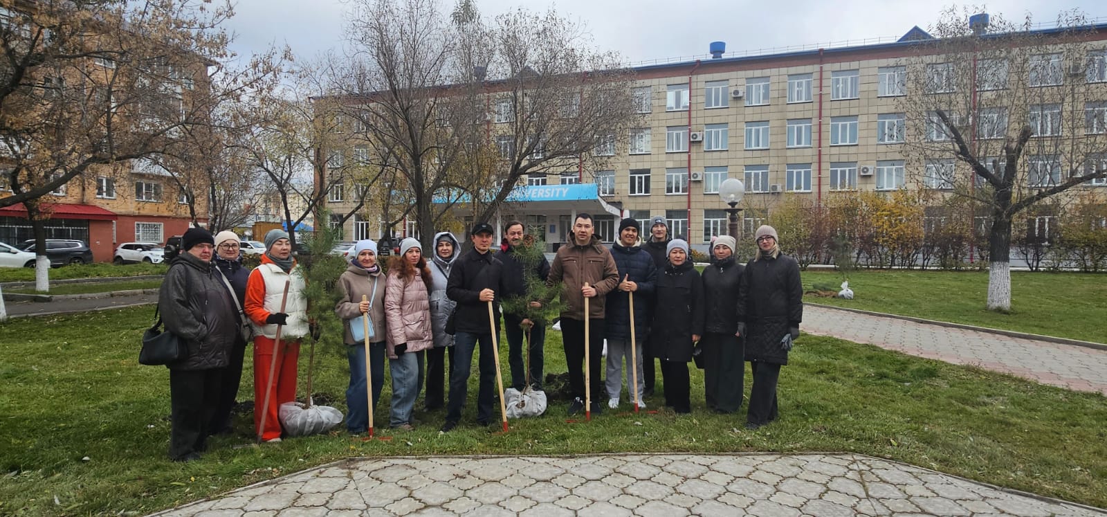 Қозыбаев университеті «Таза Қазақстан» жалпы республикалық акциясына қатысты