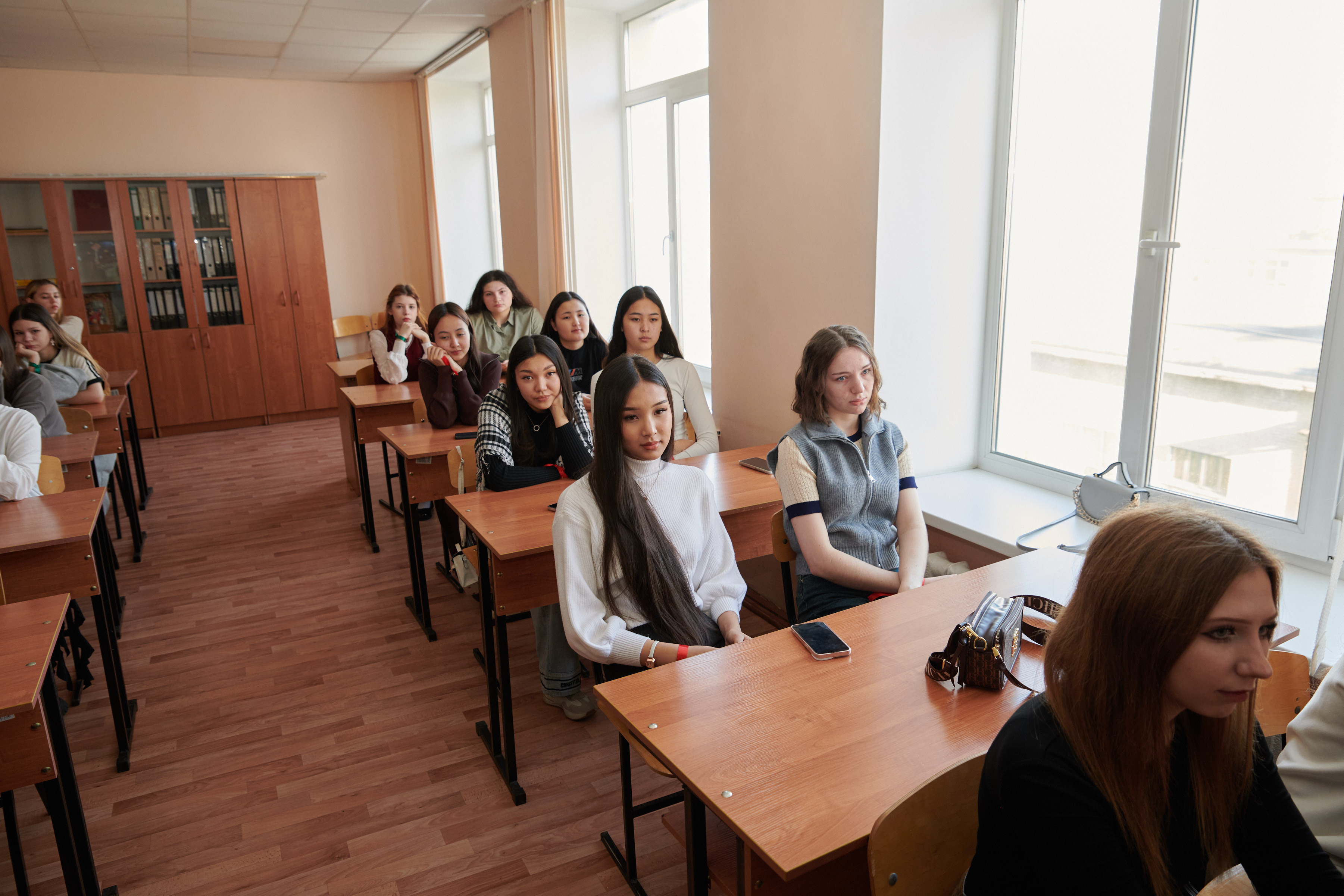 Абитуриенты познакомились с возможностями Kozybayev University