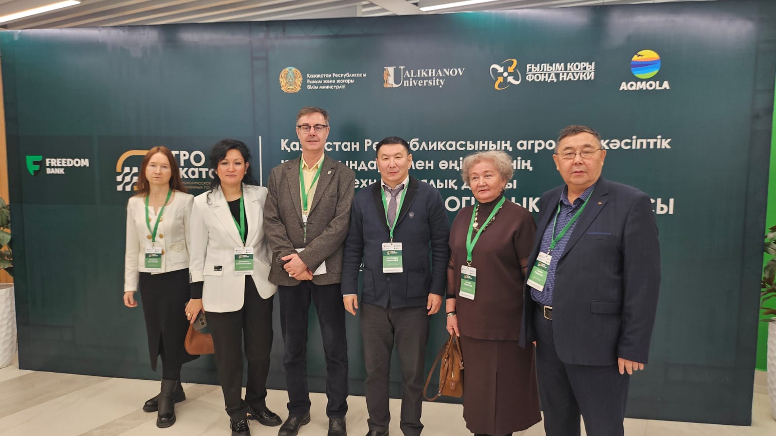 Ученые Kozybayev University представили разработки на научно-технологической сессии по модернизации АПК