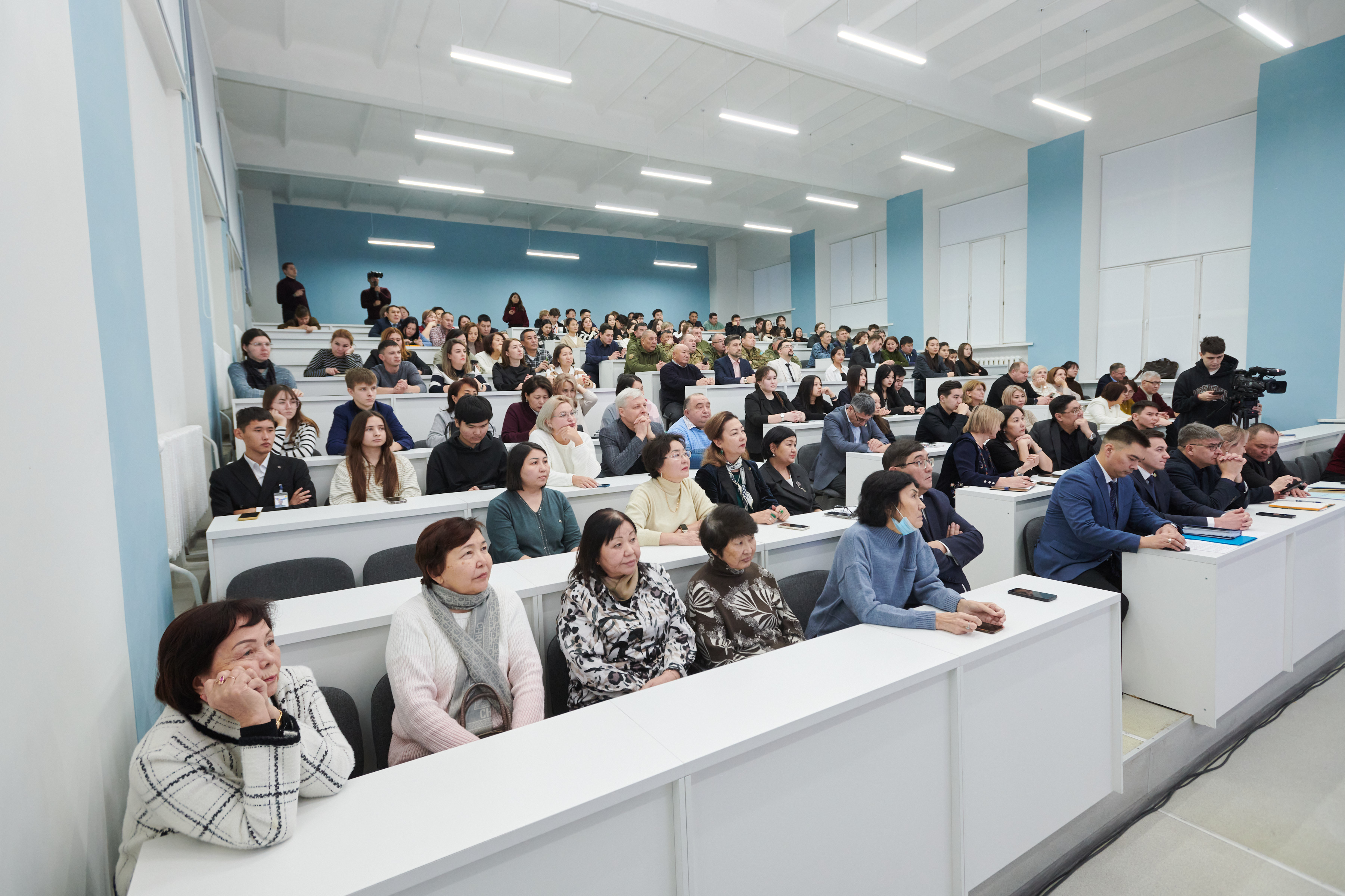 Отчетная встреча Председателя Правления- Ректора Ербола Исакаева 