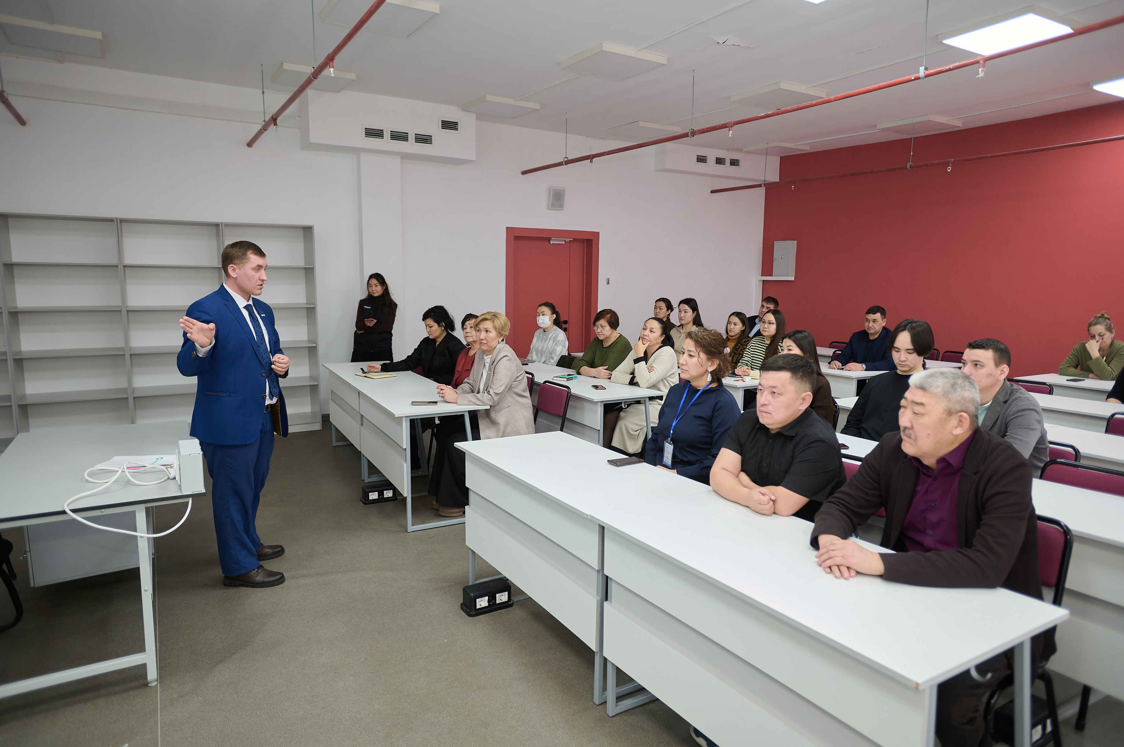 Конституциялық реформалардағы жастардың рөлі