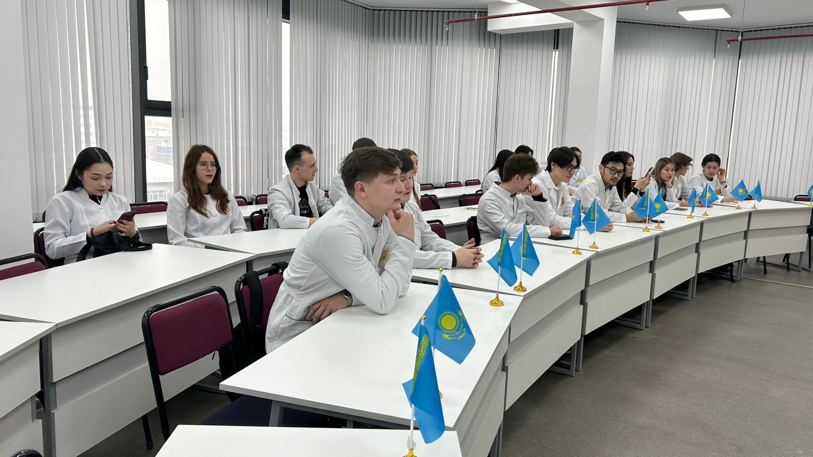 авыпып