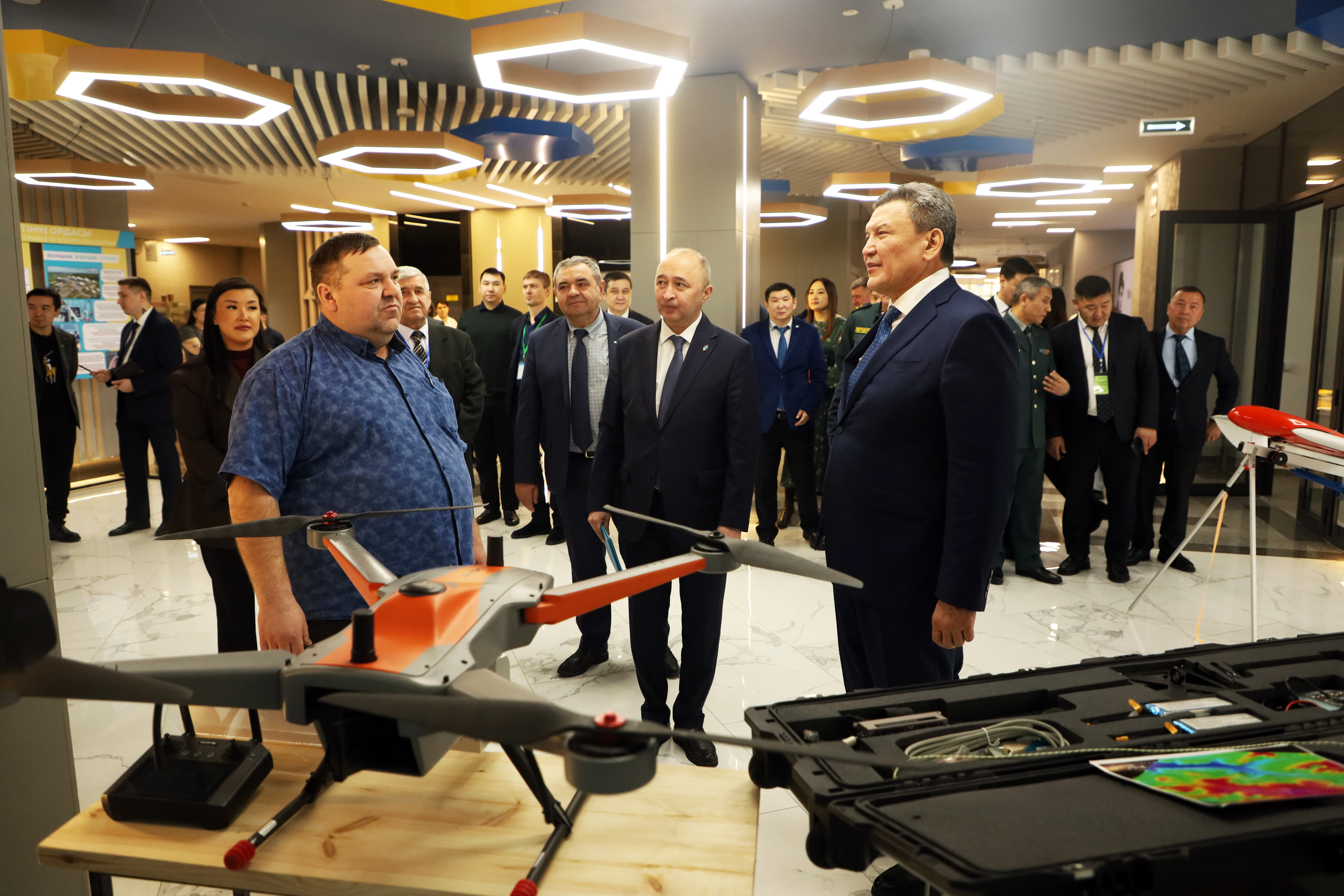 Қозыбаев университетінің алаңында Аймақтық ғылым кеңесінің отырысы өтті