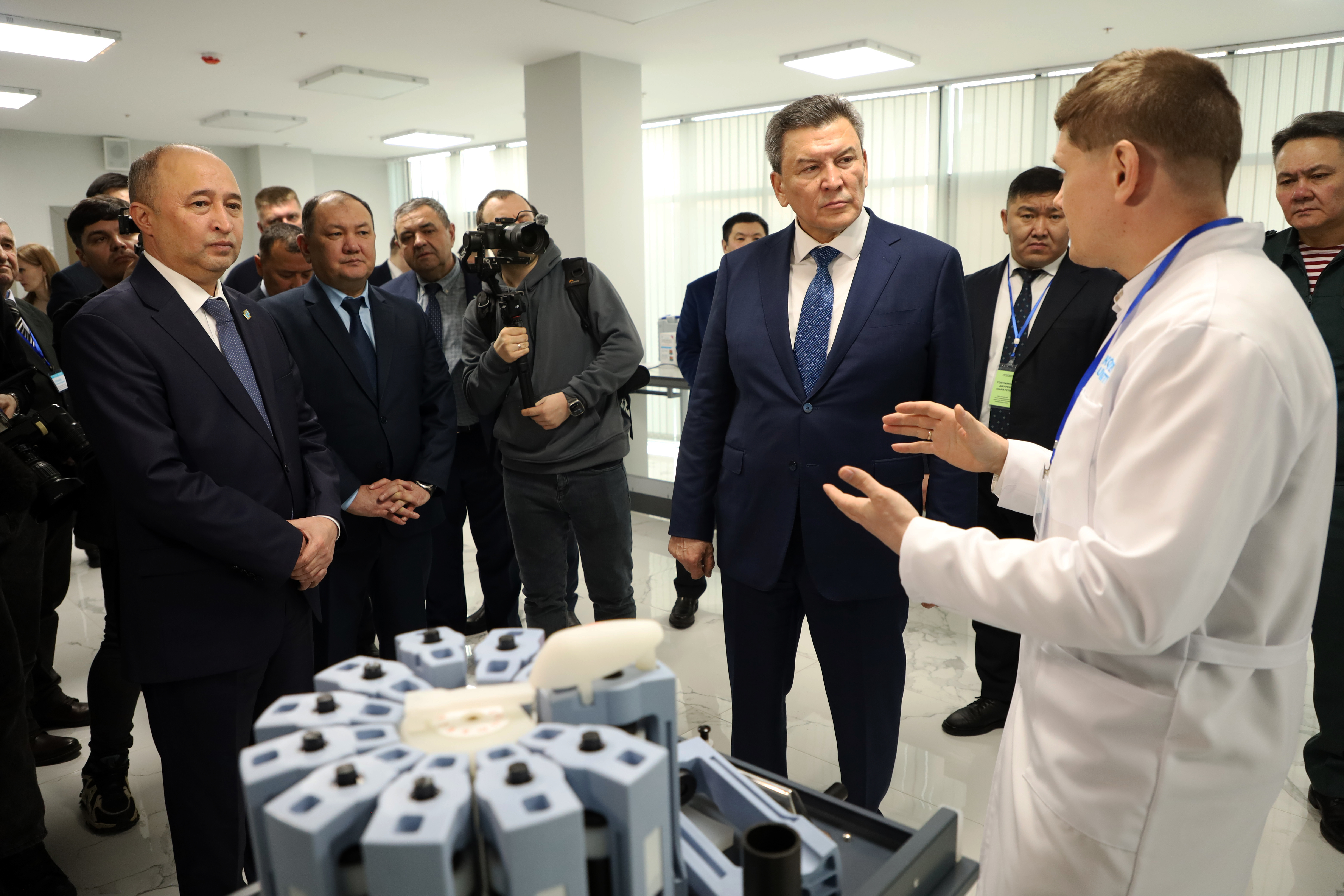 Қозыбаев университетінің алаңында Аймақтық ғылым кеңесінің отырысы өтті