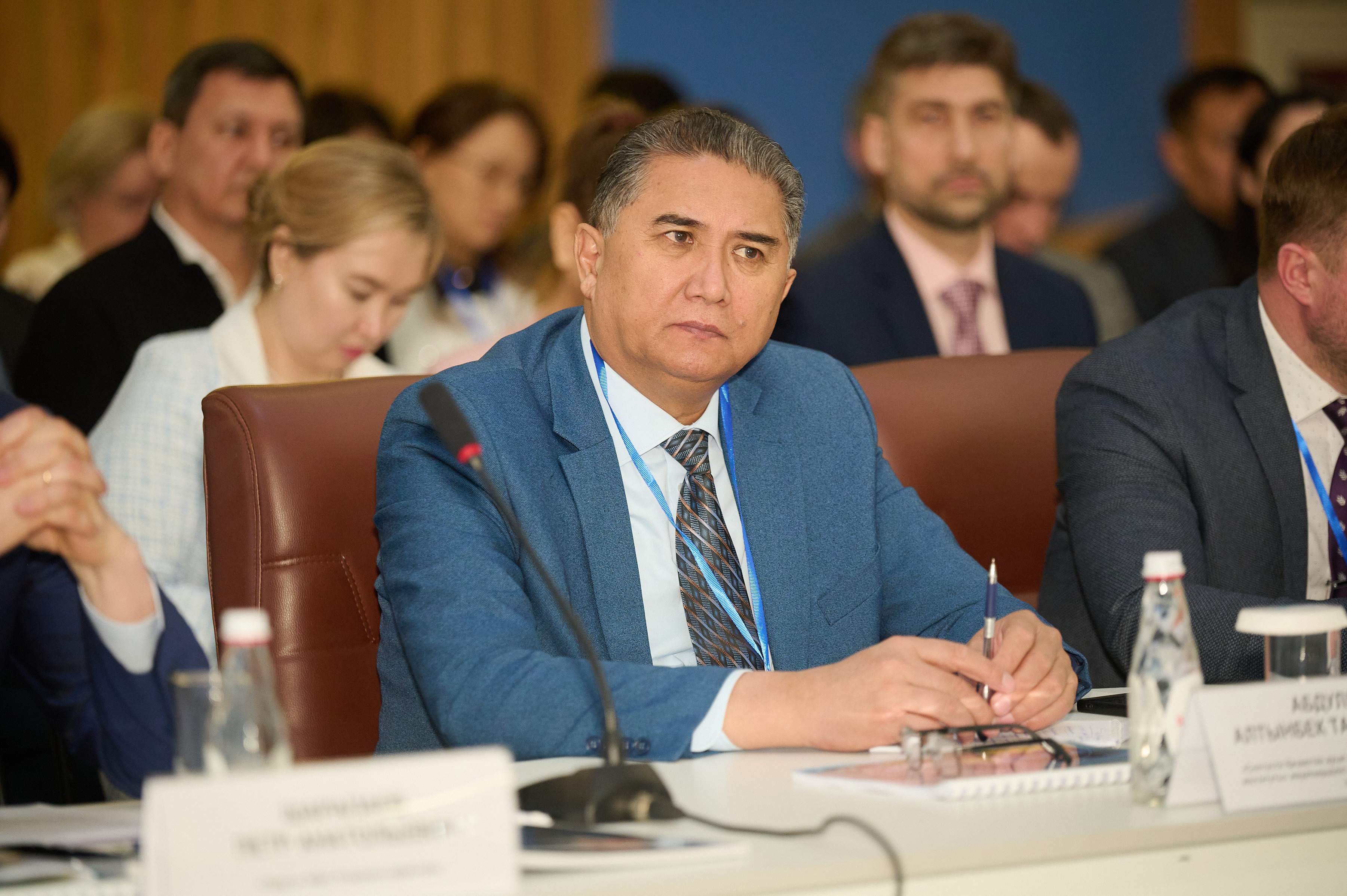 Қозыбаев университетінің алаңында Аймақтық ғылым кеңесінің отырысы өтті