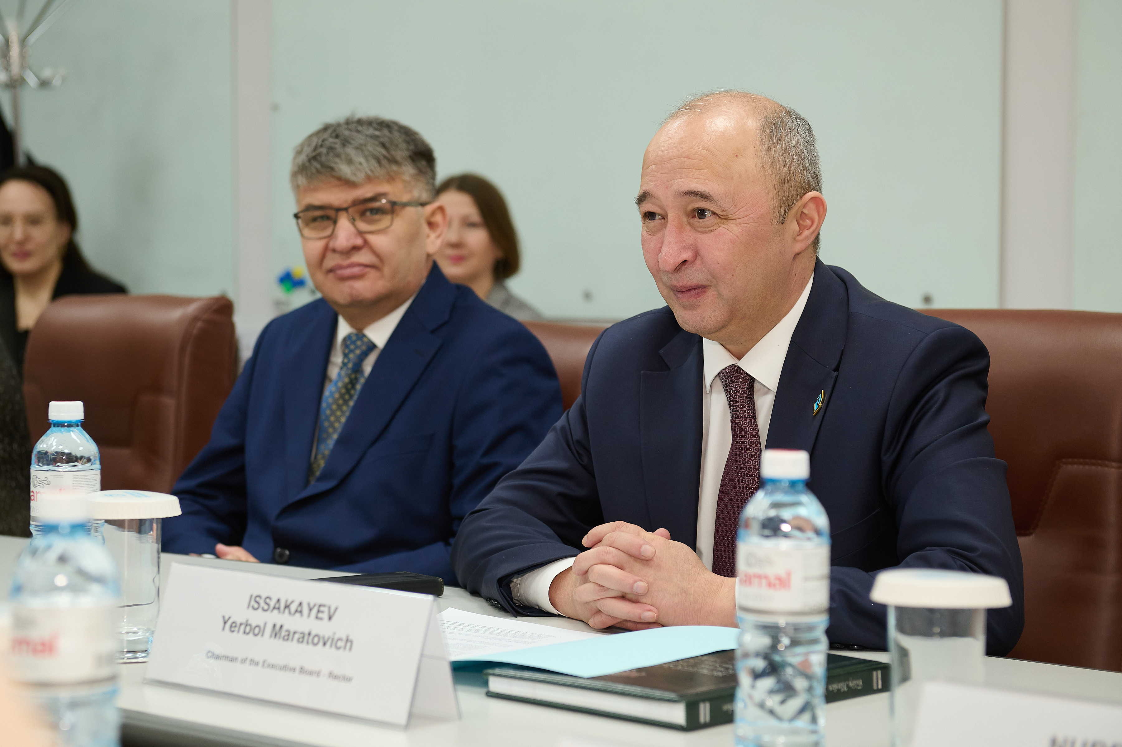 Французский исследователь провел занятия для студентов Kozybayev University