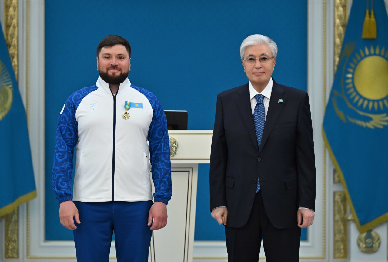 ҚР ПРЕЗИДЕНТІ ҚАСЫМ-ЖОМАРТ ТОҚАЕВ ҚОЗЫБАЕВ УНИВЕРСИТЕТІНІҢ СТУДЕНТІ ЕРБОЛ ХАМИТОВҚА III ДӘРЕЖЕЛІ «БАРЫС» ОРДЕНІН ТАБЫСТАДЫ