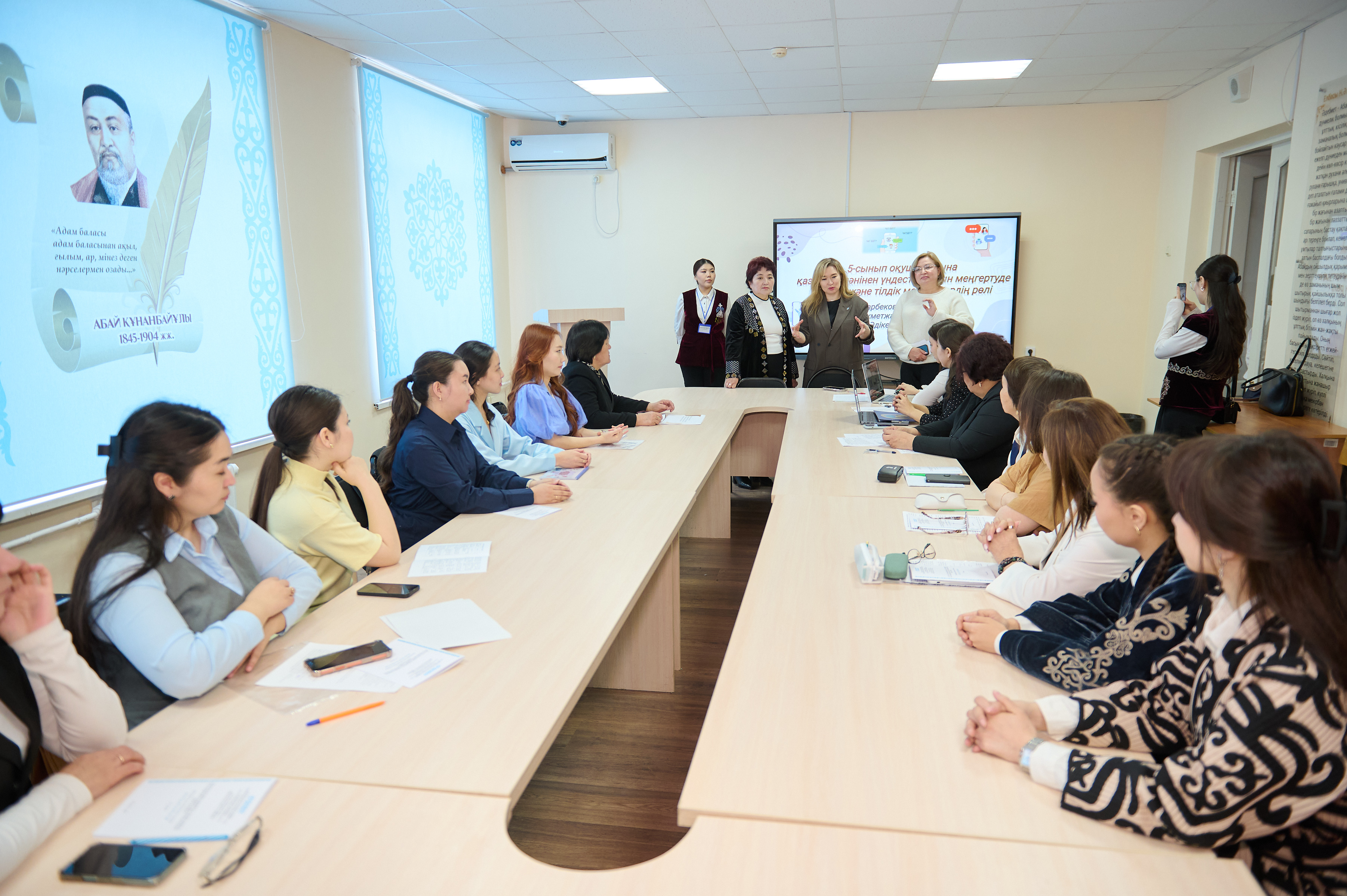 Облыстық тіл  олимпиадасы  СҚО мектеп оқушыларын бір алаңға жинады