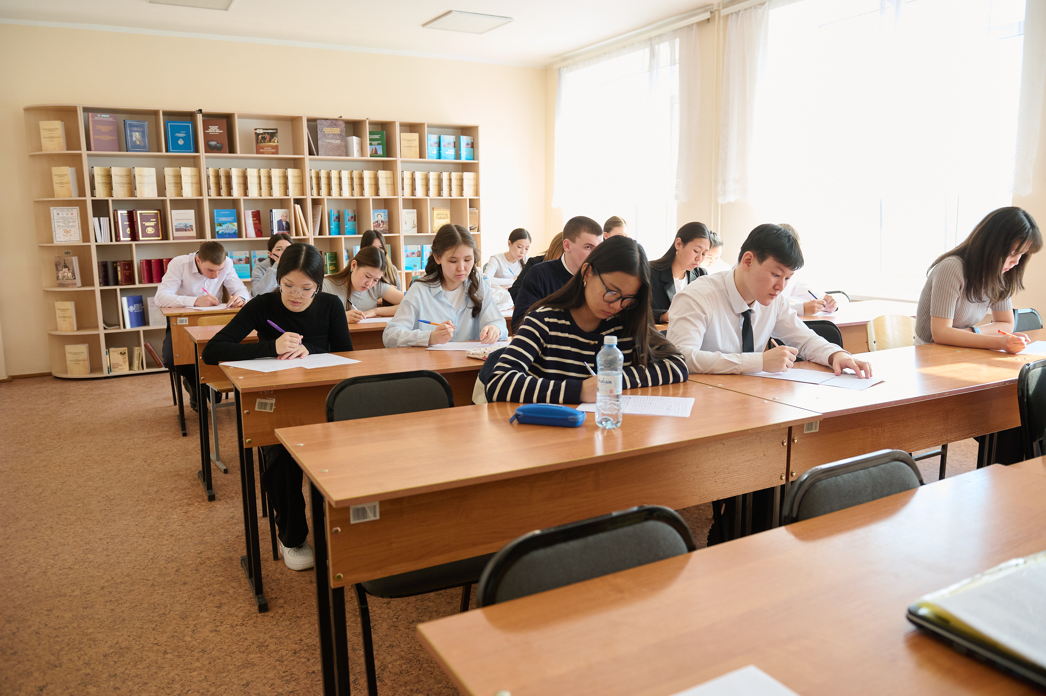 Облыстық тіл  олимпиадасы  СҚО мектеп оқушыларын бір алаңға жинады