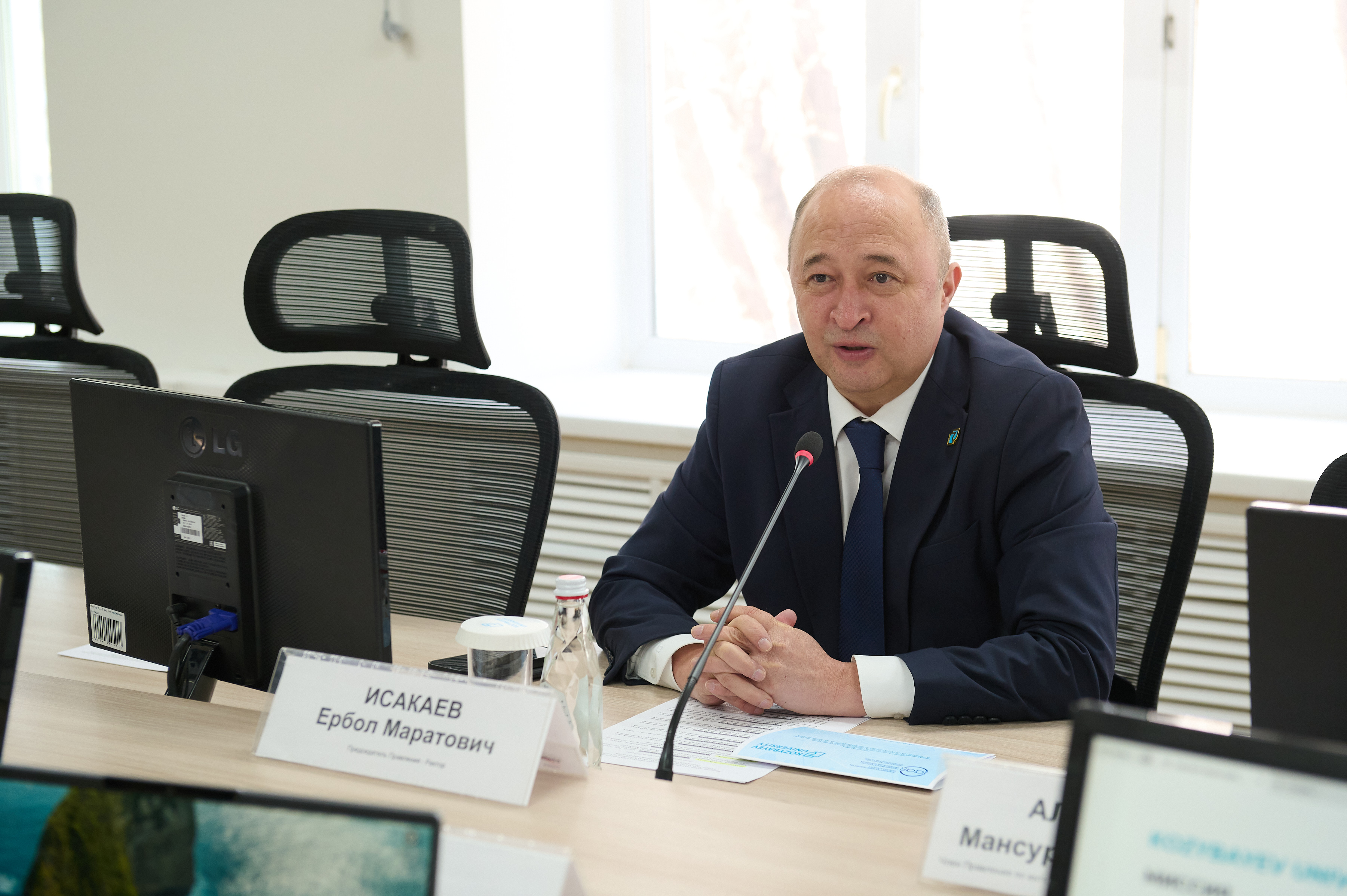 В Kozybayev University начала работу внешняя экспертная комиссия IAAR
