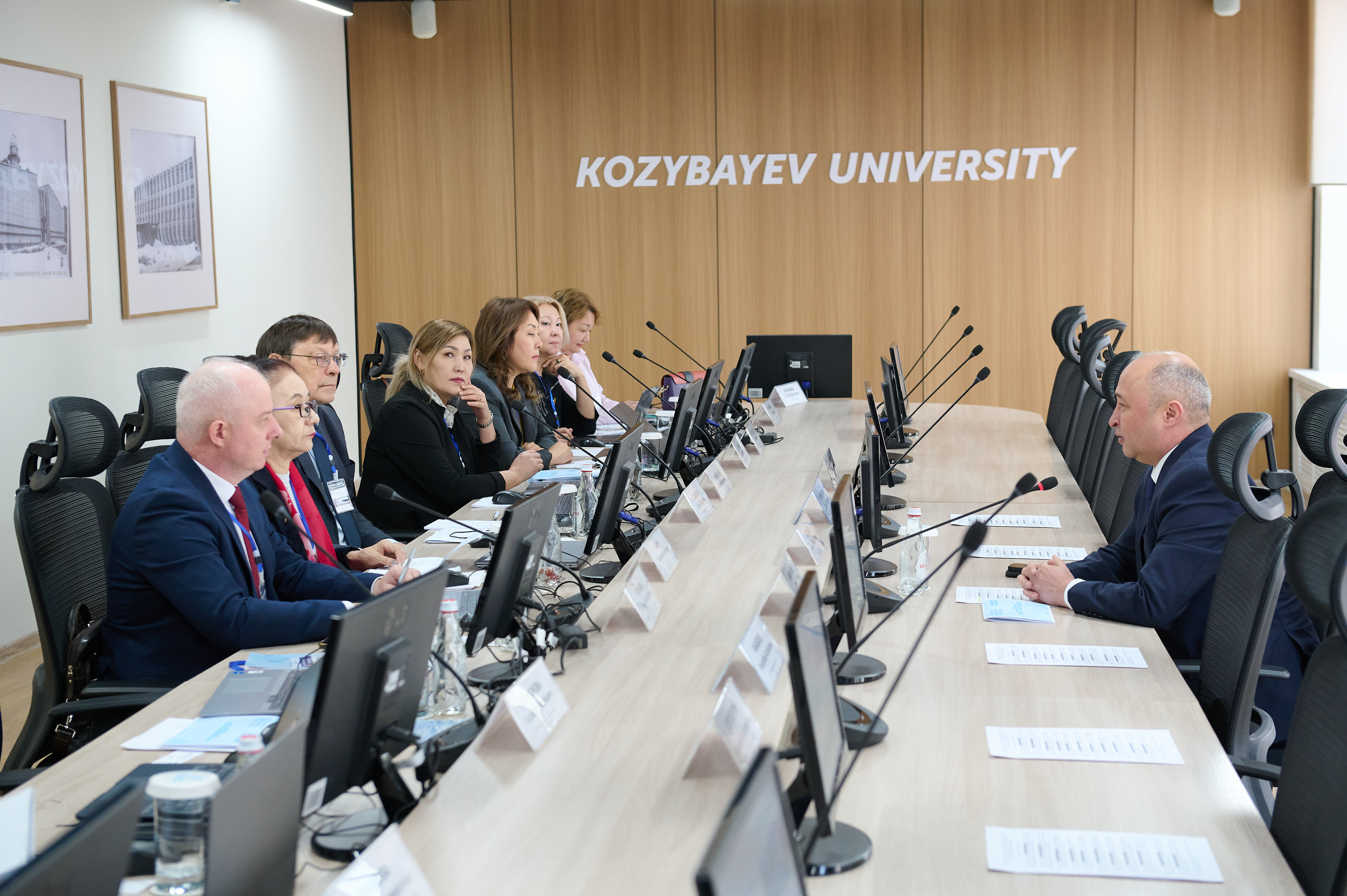 В Kozybayev University начала работу внешняя экспертная комиссия IAAR