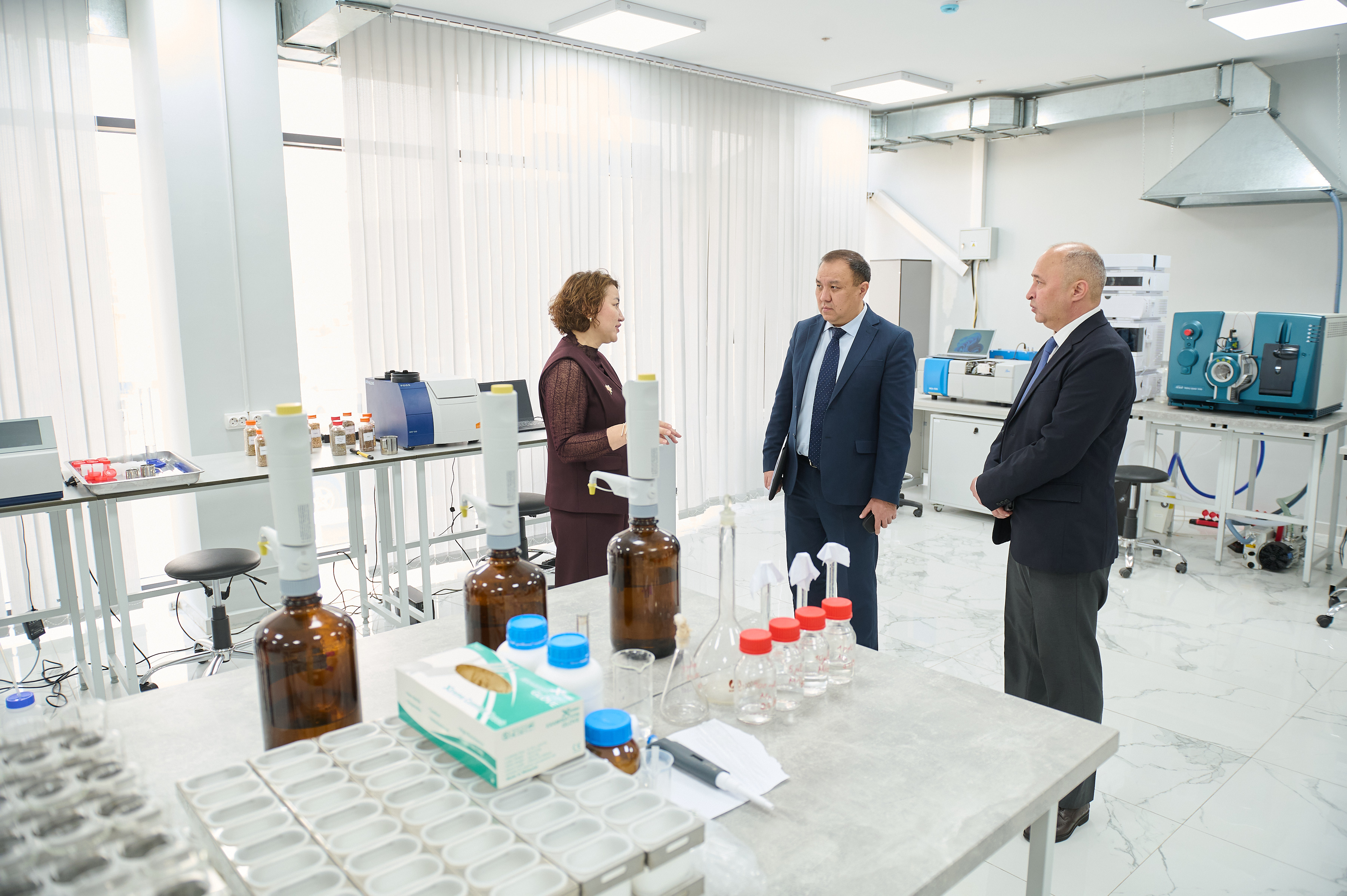В Kozybayev University прошел республиканский эко-час о сохранении водных ресурсов