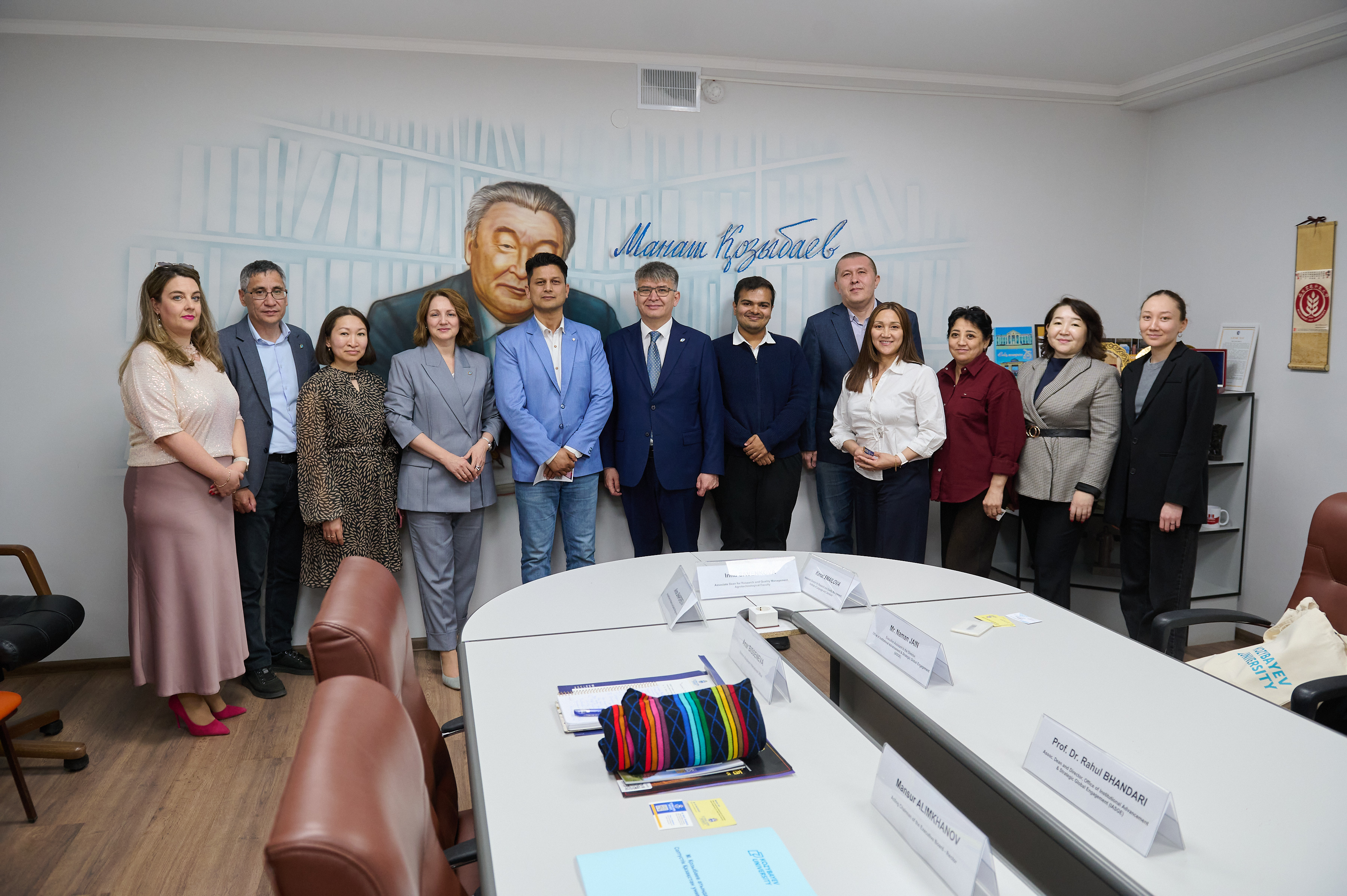 В Kozybayev University побывали представители Глобального университета О. П. Джиндала (JGU)