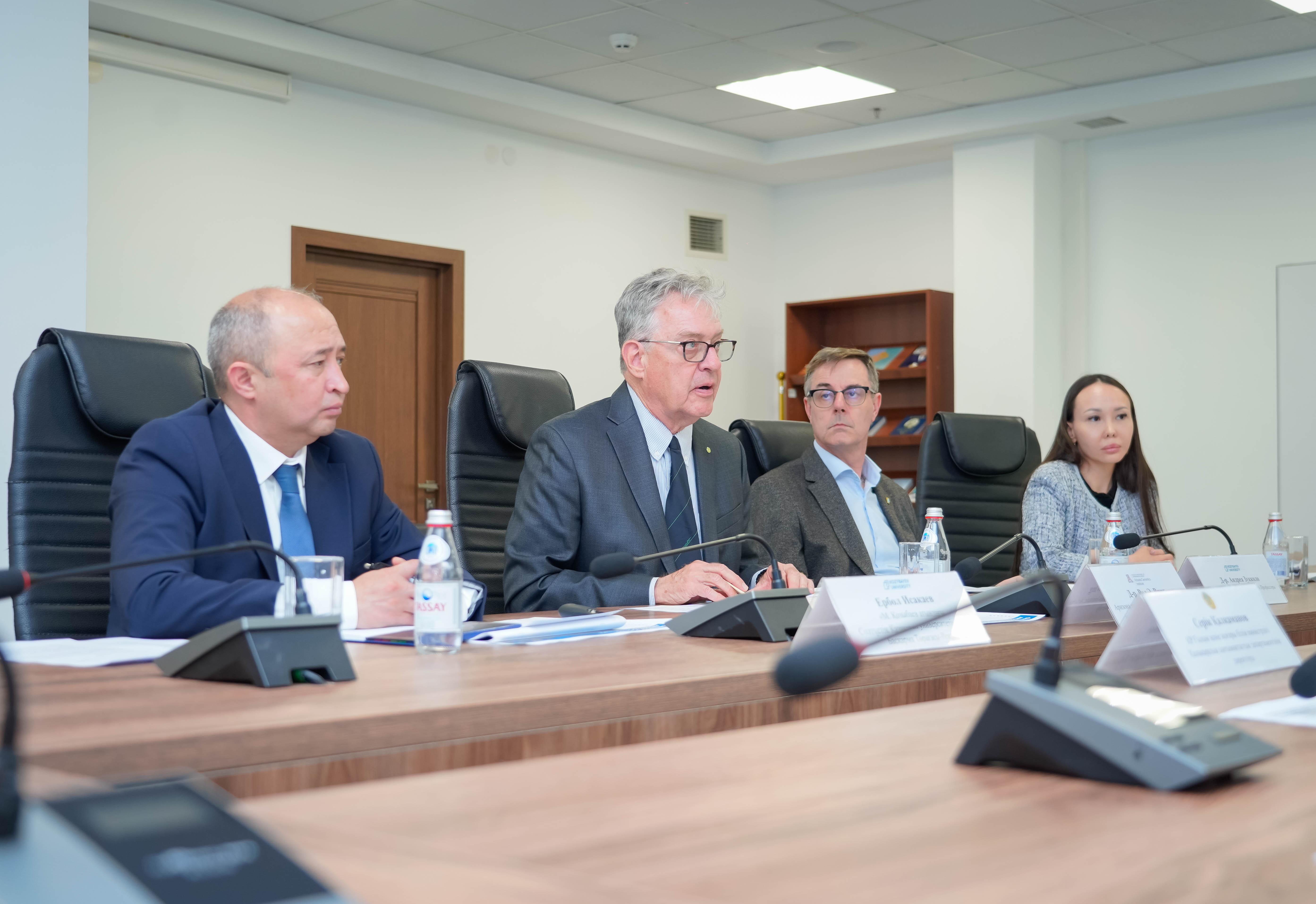 ҚР Ғылым және жоғары білім министрлігінде геномдық технологияларды дамыту перспективалары талқыланды