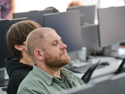 Tomorrow School начала работу