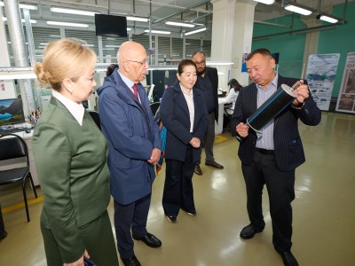 Визит делегации Kozybayev University и Назарбаев Университета на завод им. С.М.Кирова