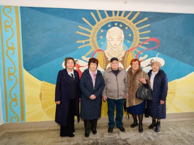 Қорытынды, марапаттар және ұрпақтар сабақтастығы: Kozybayev University-де ардагерлер, ұстаздар мен қызметкерлерге құрмет көрсетілді