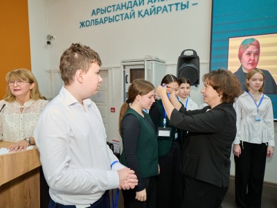Kozybayev University-де Петропавл мектеп оқушыларына арналған педагогикалық сыныптар өз жұмысын бастады