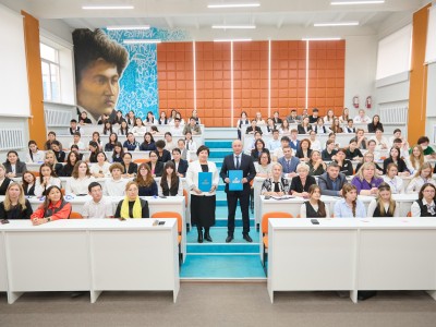 Kozybayev University-де Петропавл мектеп оқушыларына арналған педагогикалық сыныптар өз жұмысын бастады