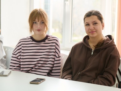 Өз жолыңды қалай табуға болады: университеттің кітап клубында кәсібилік пен өмірлік миссия туралы әңгіме өрбіді