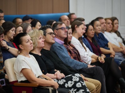 Қозыбаев университетінде Республика күні салтанатты түрде аталып өтті: марапаттар, жетістіктер және жаңа мүмкіндіктер