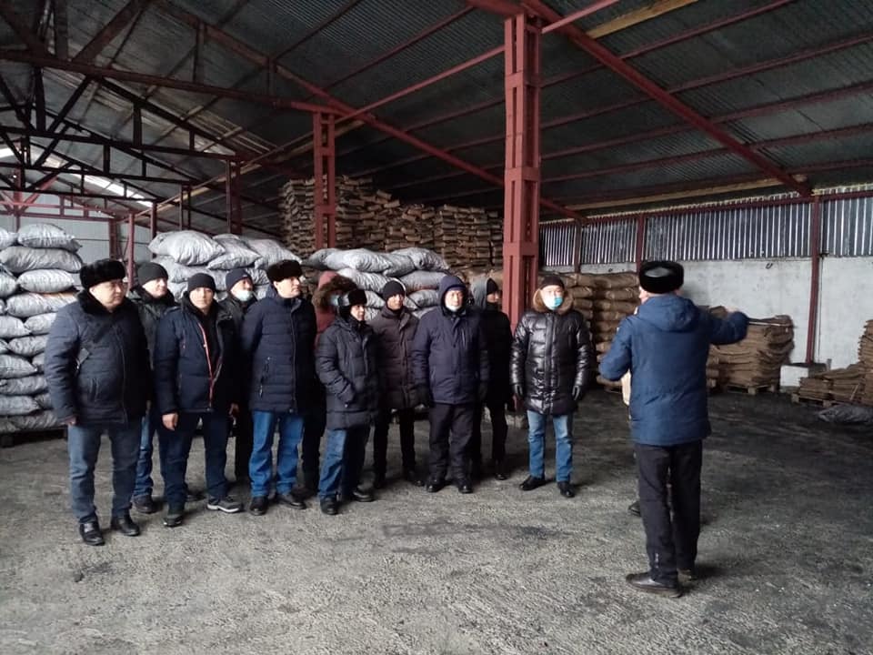 Серіктес кәсіпорындар базасындағы сабақтар