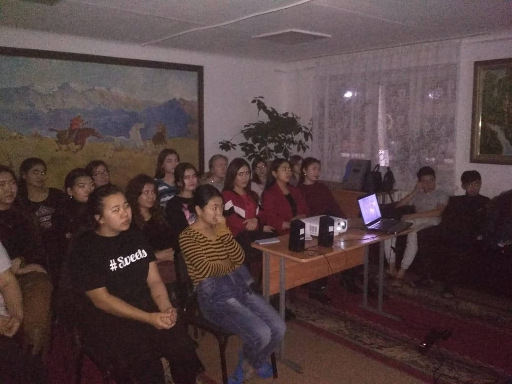 Показ фильма «Холодный март».