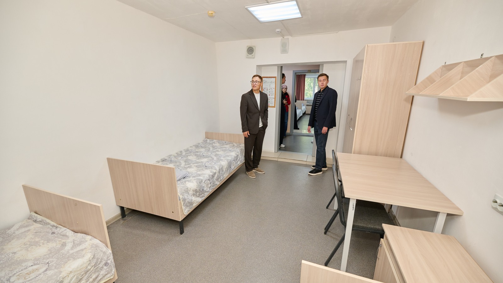 Student Dormitories at Kozybayev University Inspected for Readiness for Student Move-In
